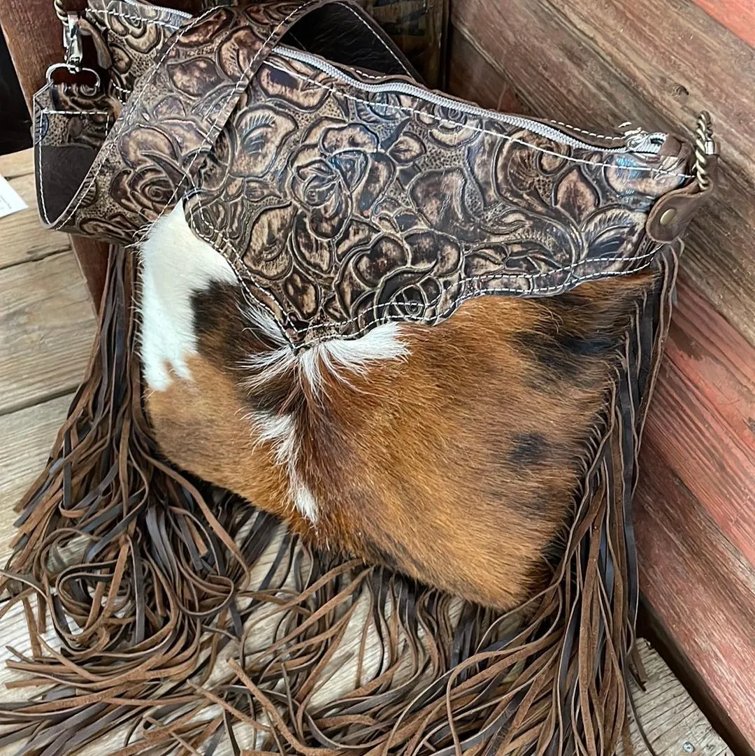 023 Wynonna - Tricolor w/ Deadwood Roses