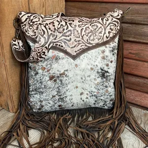 027 Wynonna - Black & Copper Acid w/ Ivory Tool