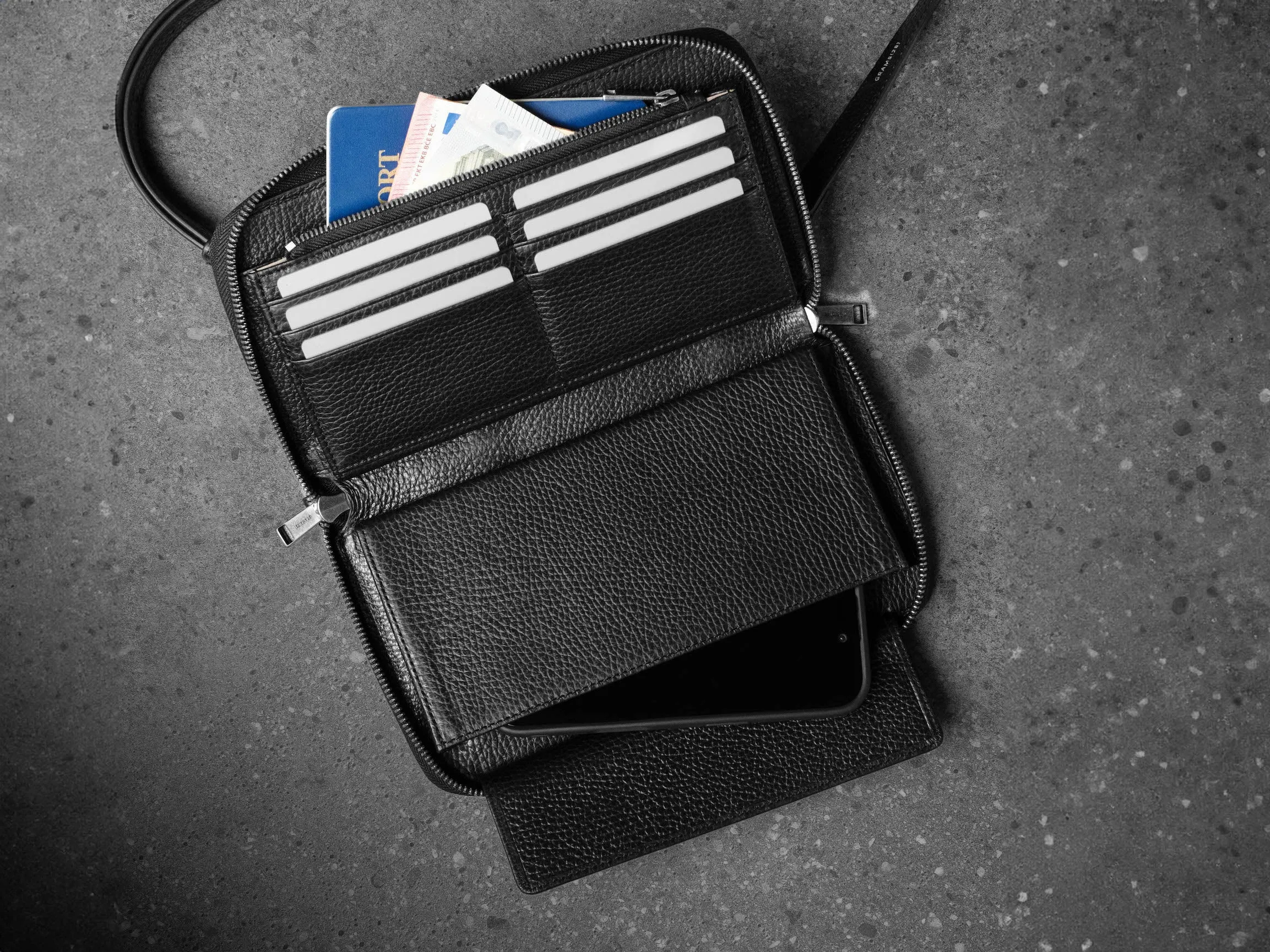 105 Essential Zip Wallet