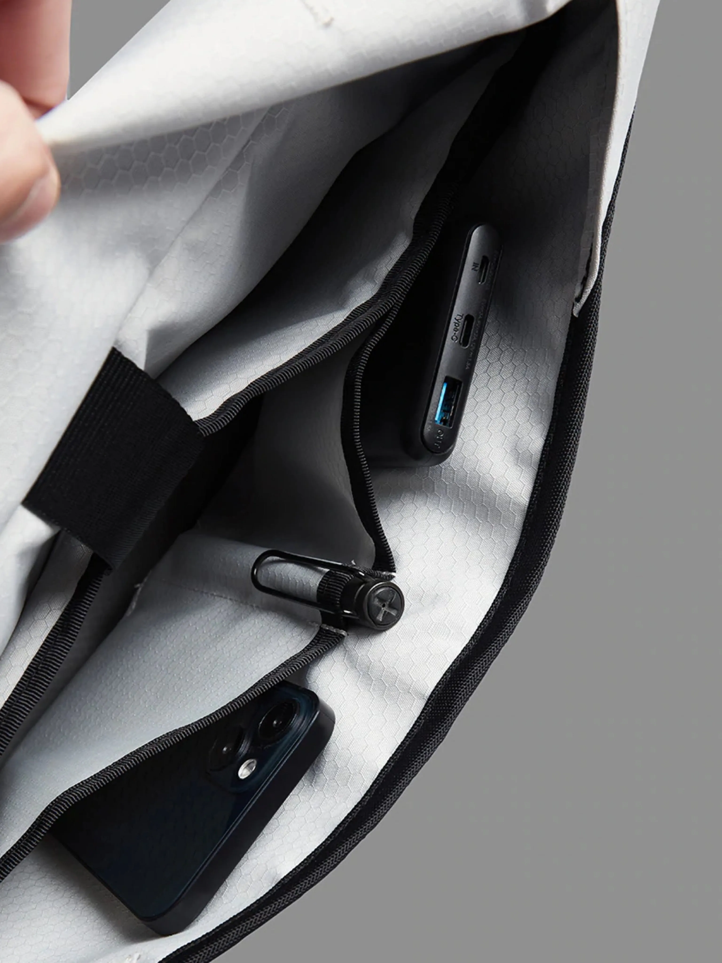 Alpaka Alpha Messenger