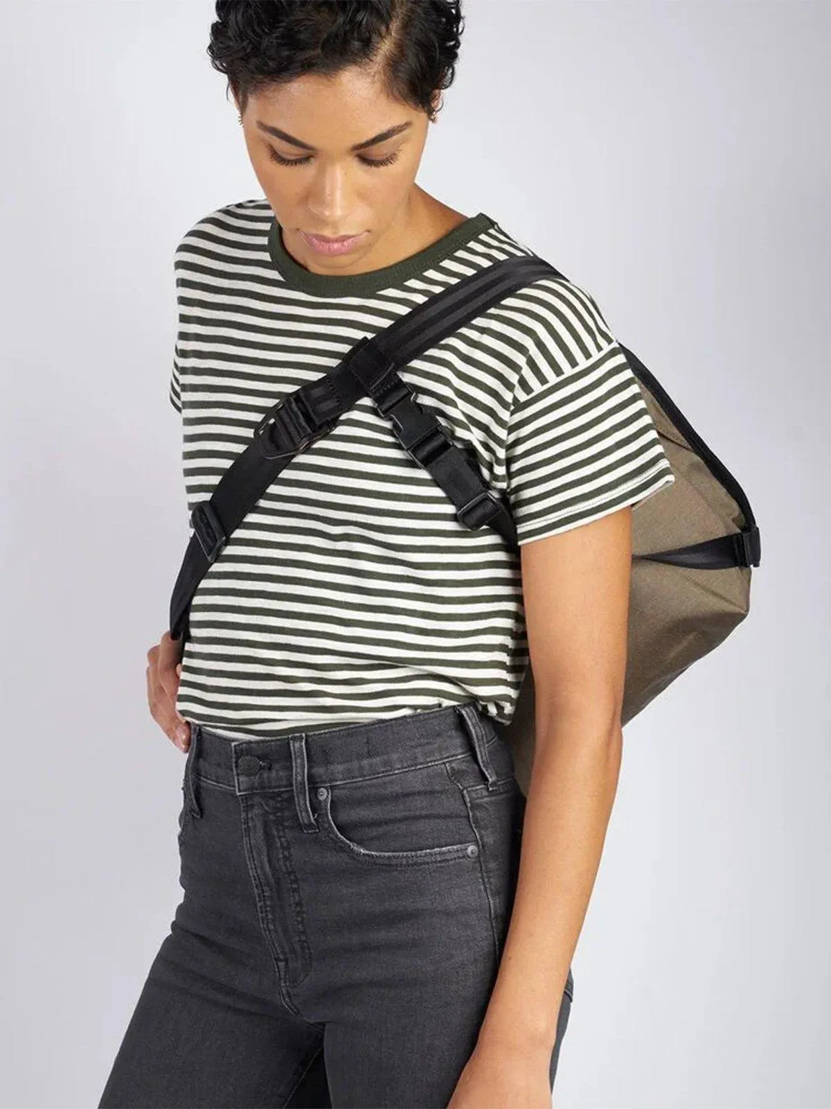 Chrome Industries Simple Messenger Smoke
