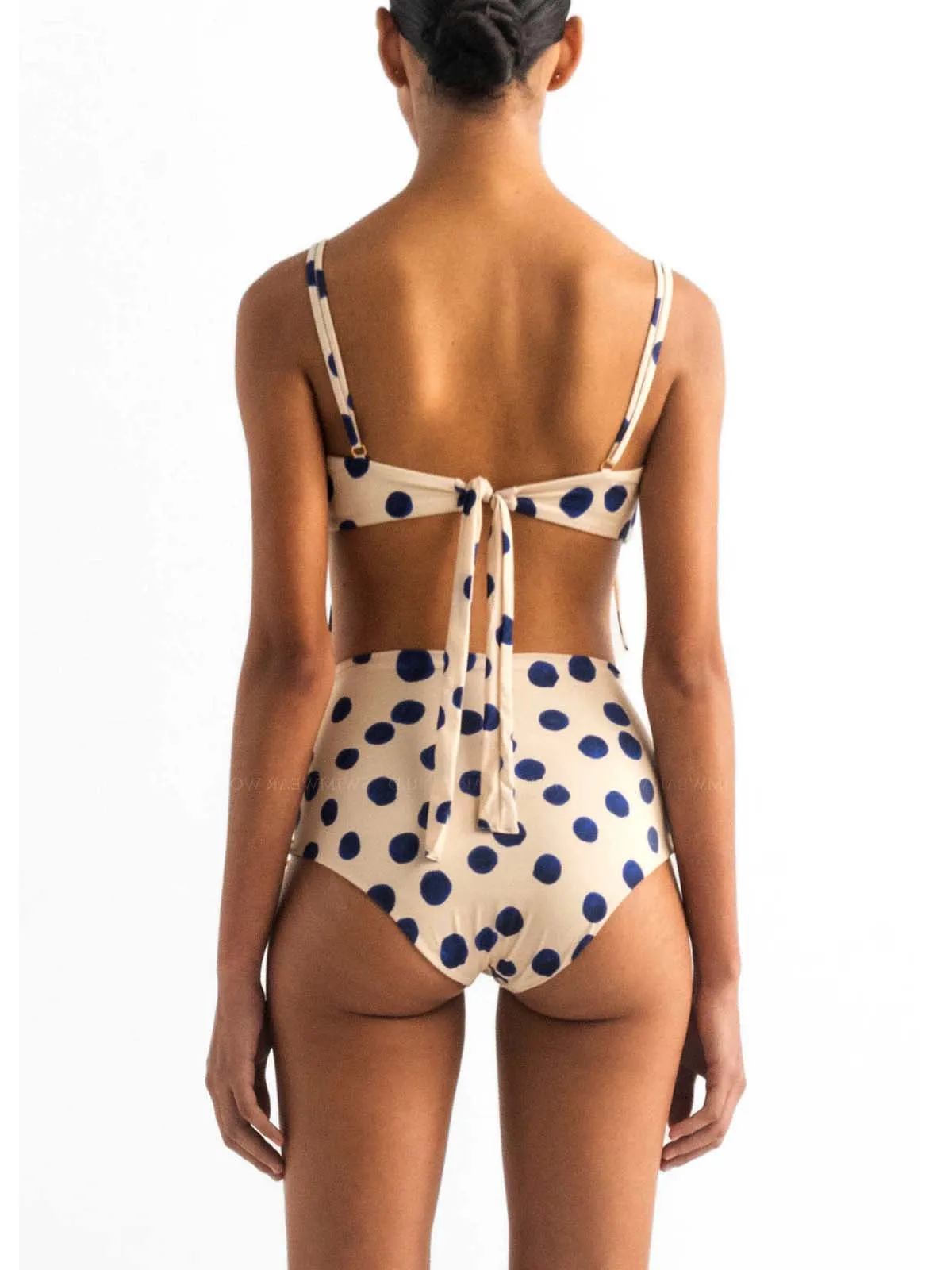 Clarisa-Clari Bottom