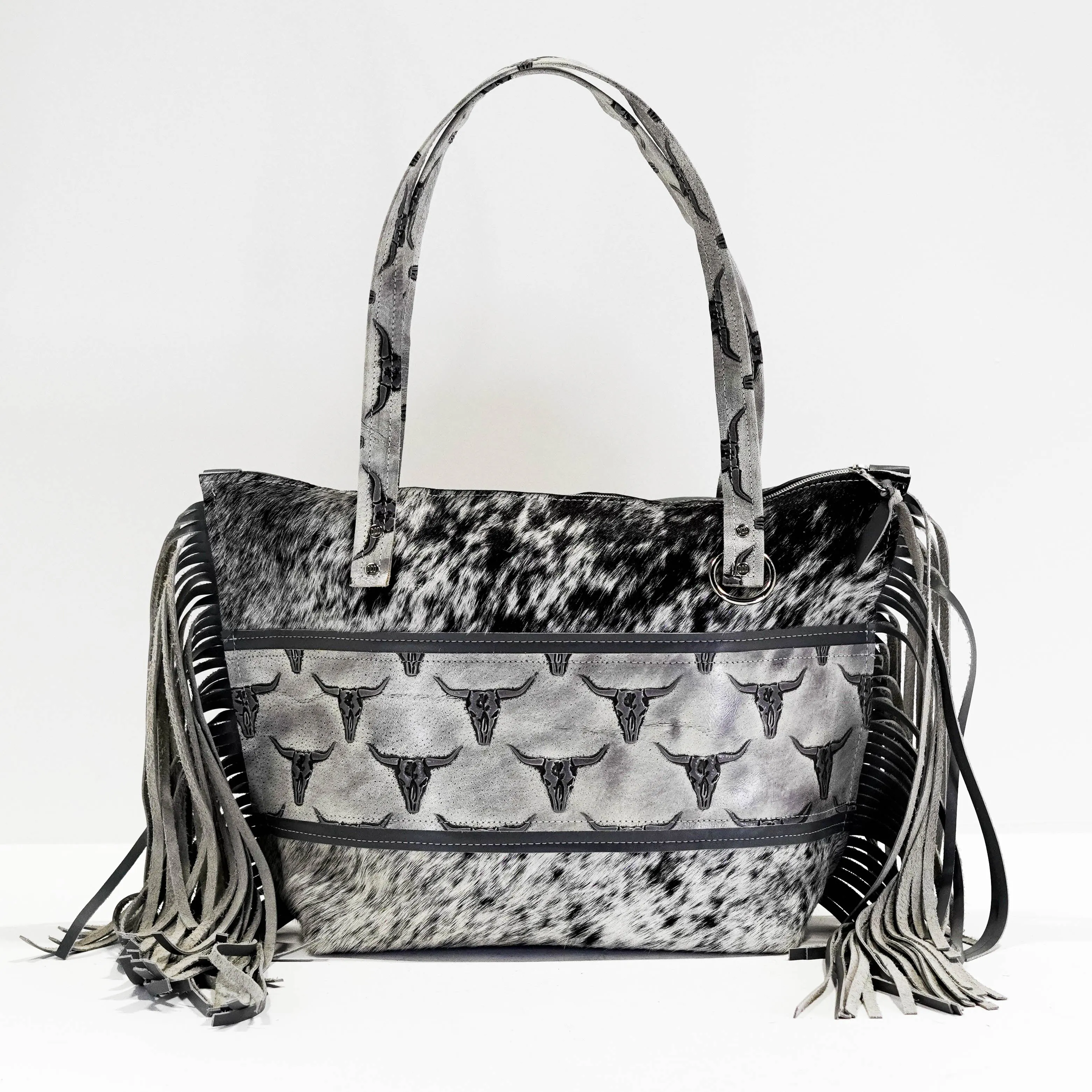 June - Black & White w/ Smoke Show Skulls
