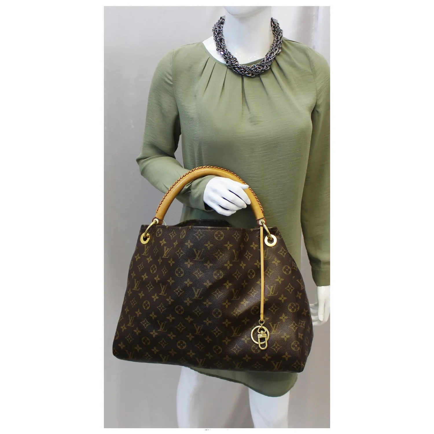 LOUIS VUITTON Artsy MM Monogram Canvas Hobo Shoulder Bag