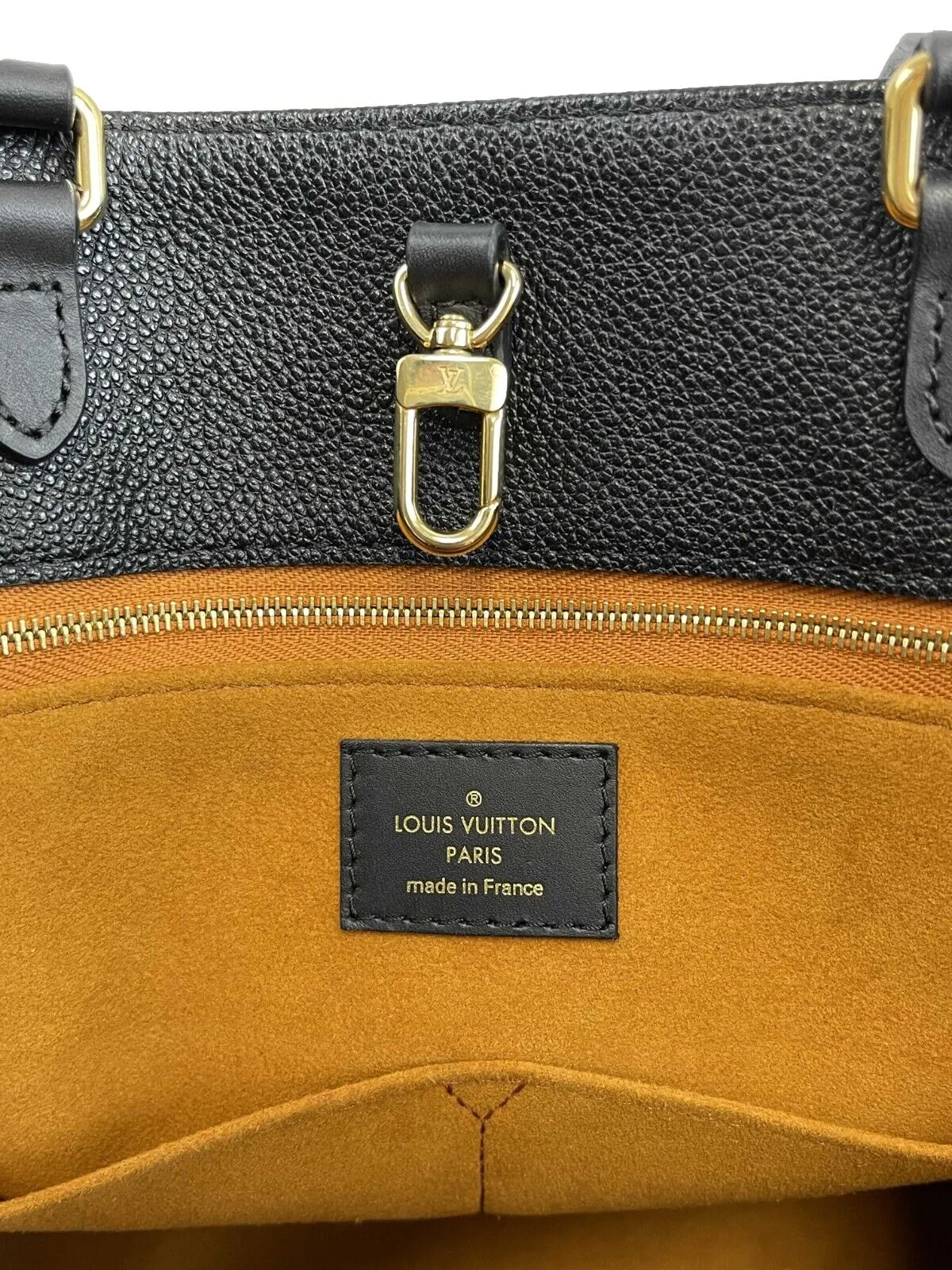 Louis Vuitton - LV OnTheGo MM - Black Leather Tote w/ Shoulder Strap