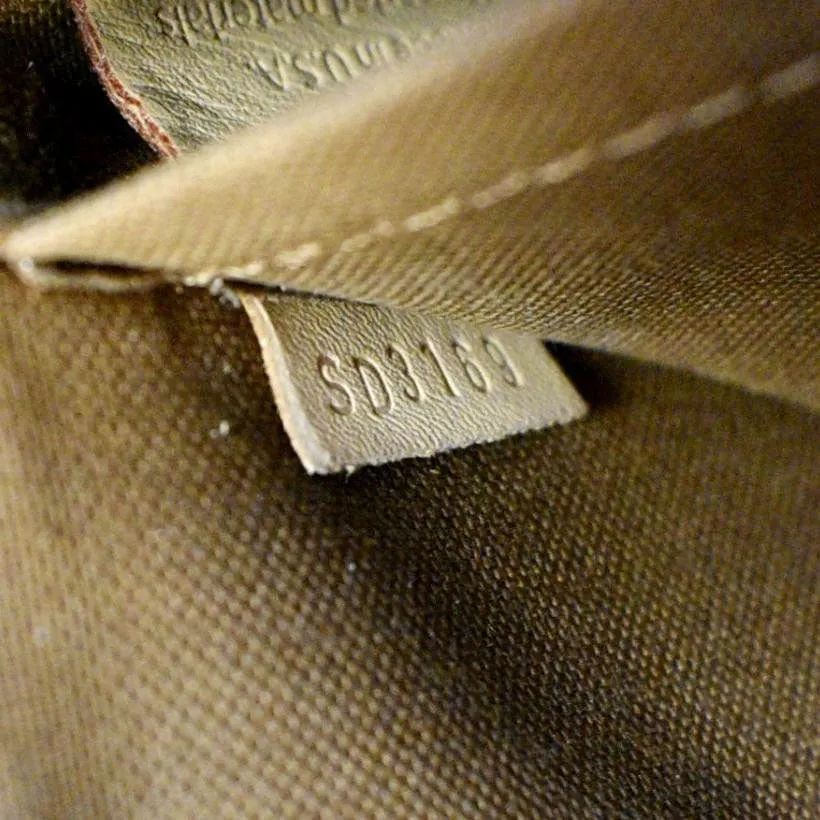 LOUIS VUITTON Multi Pochette Accessoires Monogram Canvas Shoulder Bag Brown