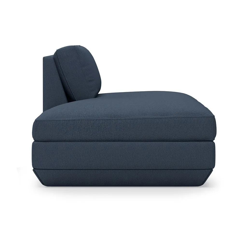 Podium Lounge