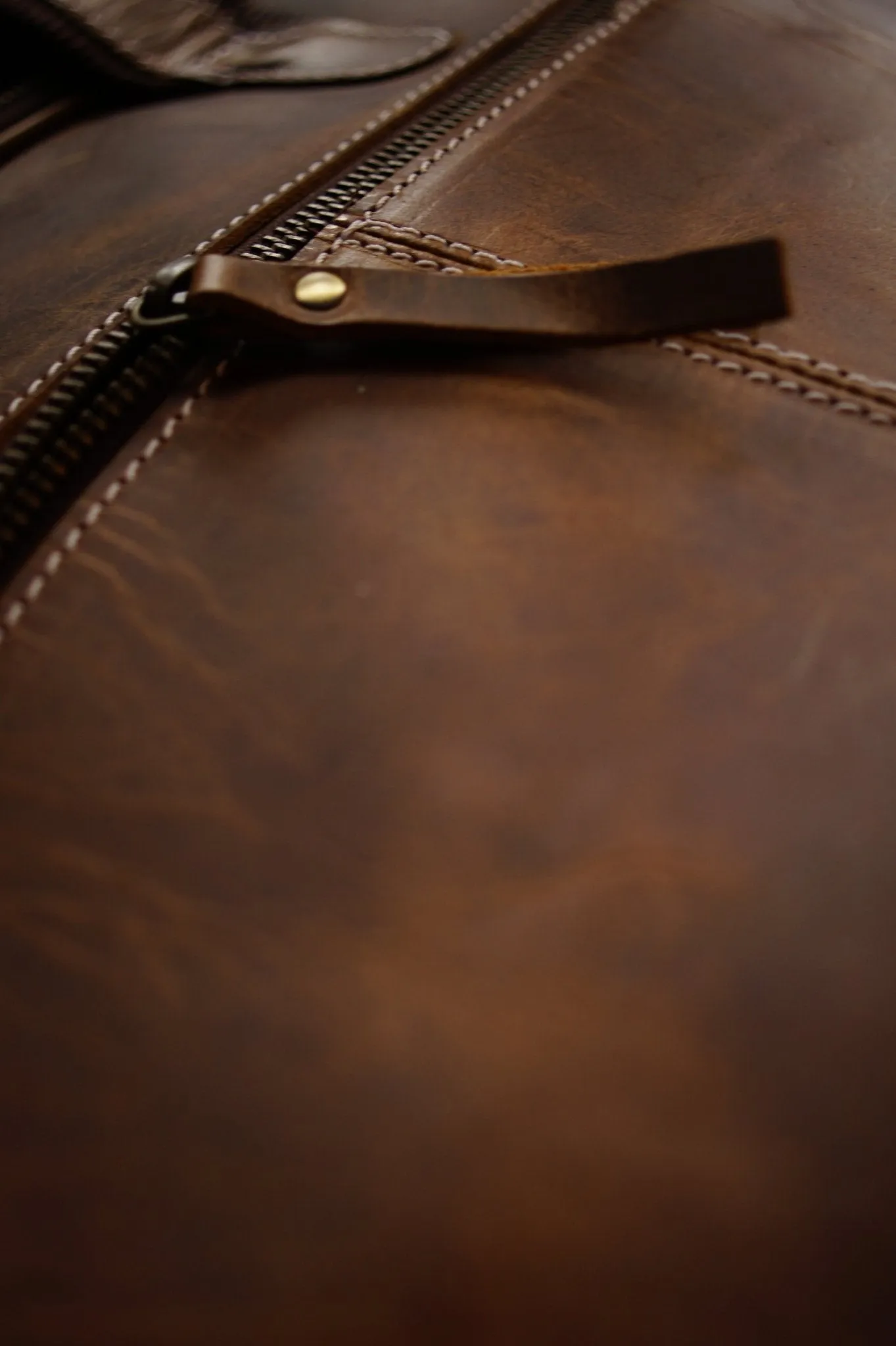 The Madeley Messenger Leather Laptop Bag by ArchieSoul Man   Free Valet Tray
