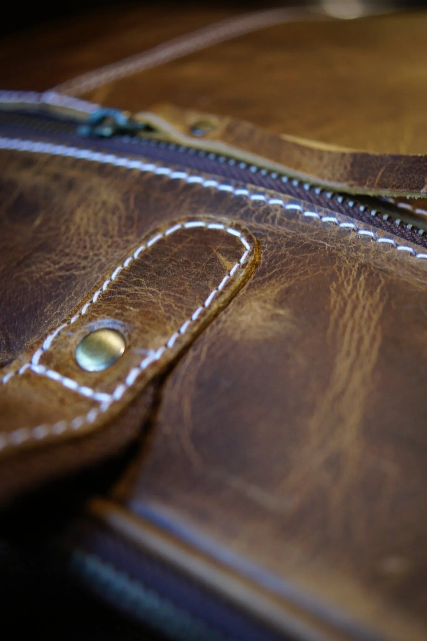 The Madeley Messenger Leather Laptop Bag by ArchieSoul Man   Free Valet Tray