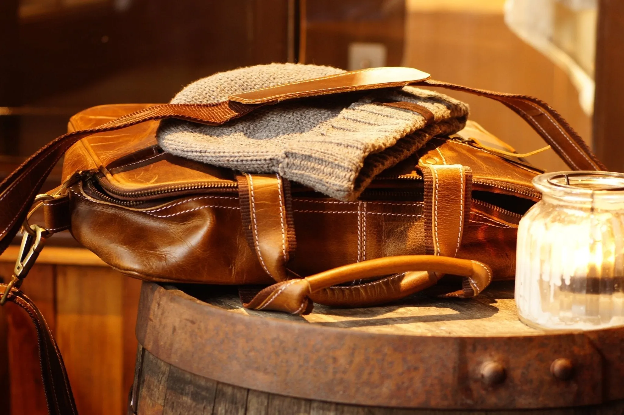 The Madeley Messenger Leather Laptop Bag by ArchieSoul Man   Free Valet Tray