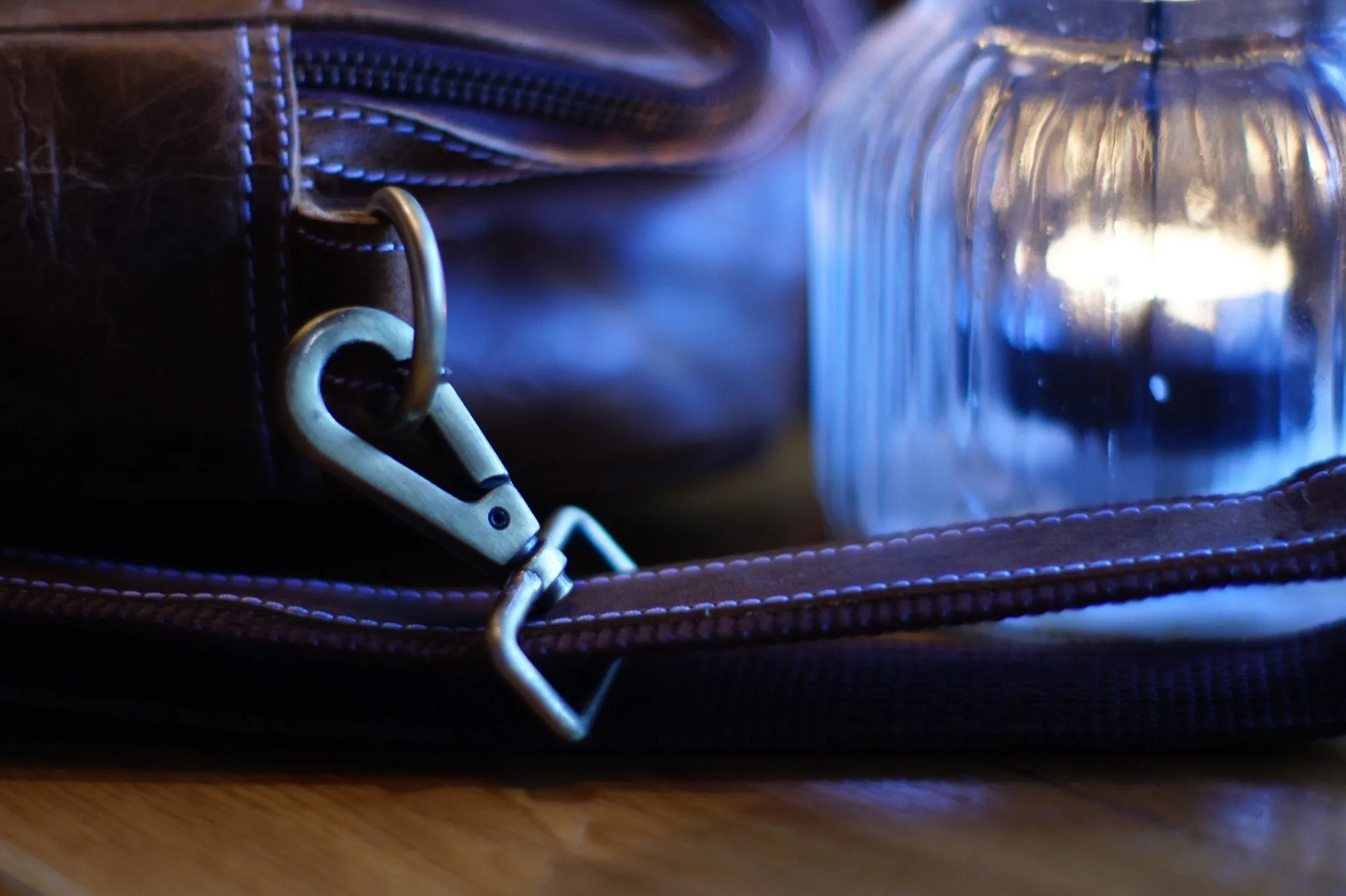 The Madeley Messenger Leather Laptop Bag by ArchieSoul Man   Free Valet Tray