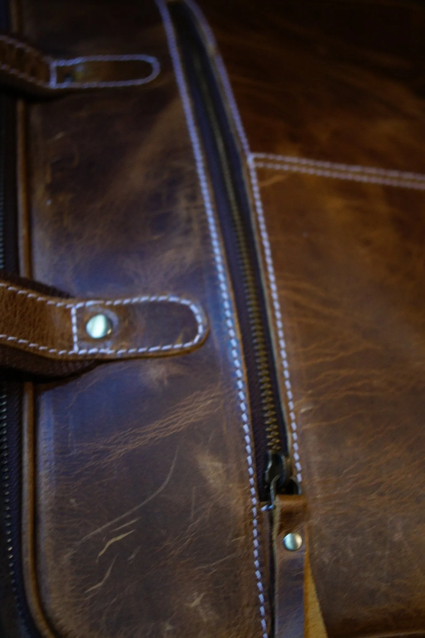 The Madeley Messenger Leather Laptop Bag by ArchieSoul Man   Free Valet Tray