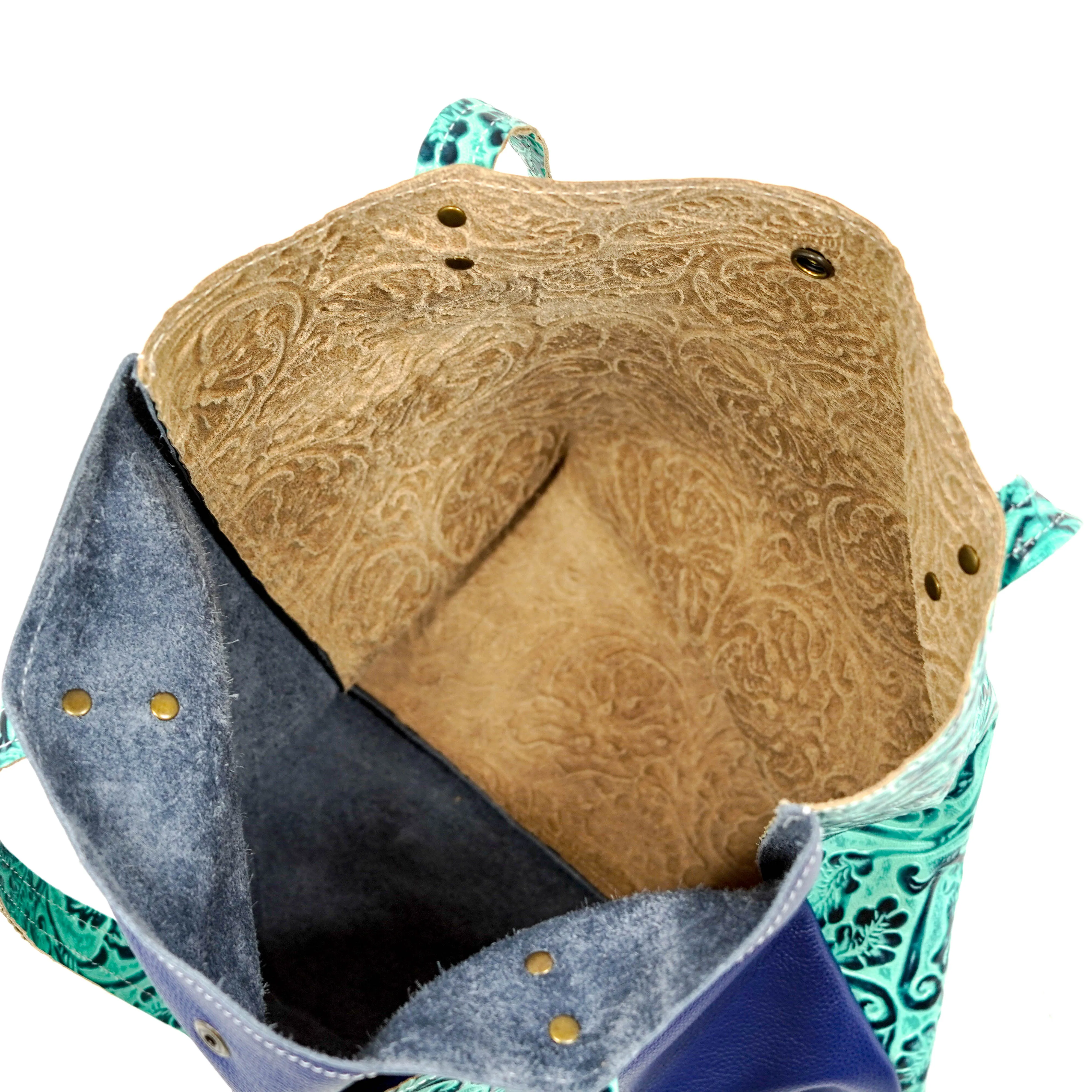 Trisha - All Embossed w/ Sea Glass Tool